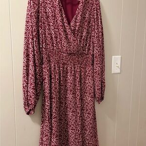 Draper James Burgundy Printed Surplice Midi Dress. Elastic waist